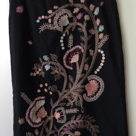 Black embroidered skirt - Picture 1 of 7